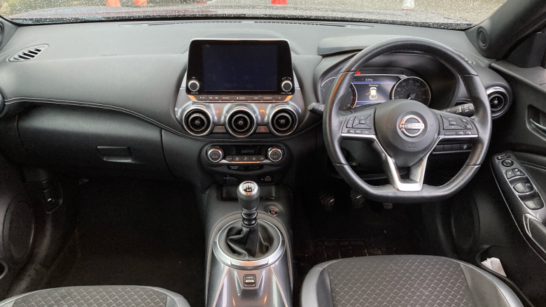 Nissan Juke 1.0 DiG-T 114 N-Connecta 5dr Petrol Hatchback
